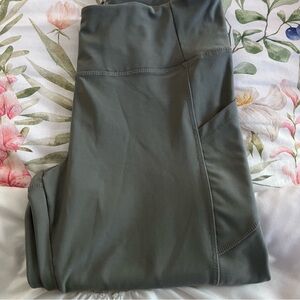 Green capri leggings